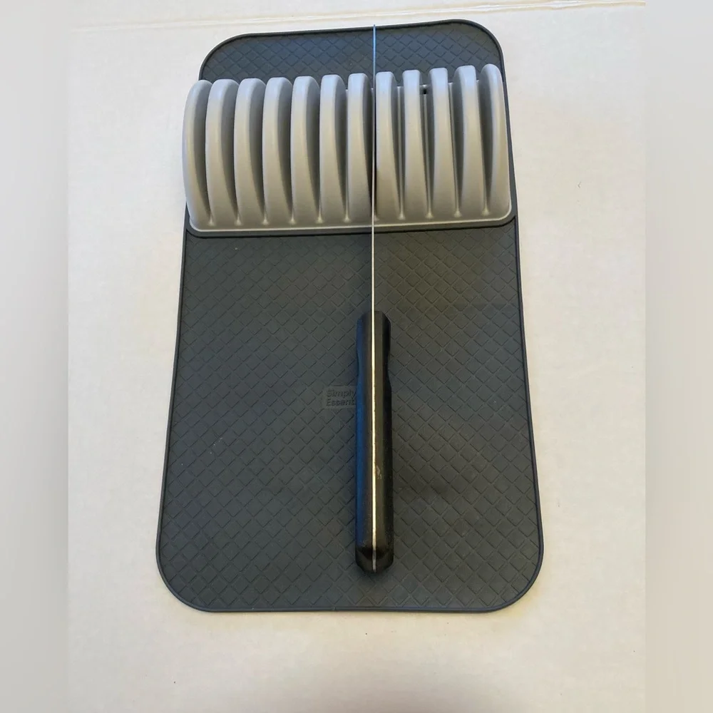 Simply Essential in Drawer Knife Organizer Mat